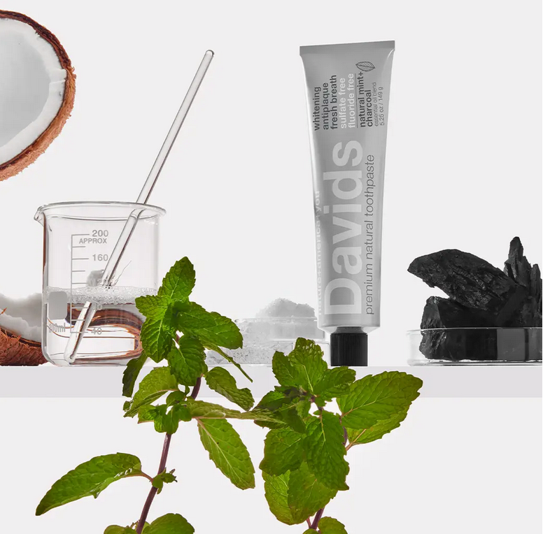 Davids Premium Toothpaste / Charcoal+Peppermint