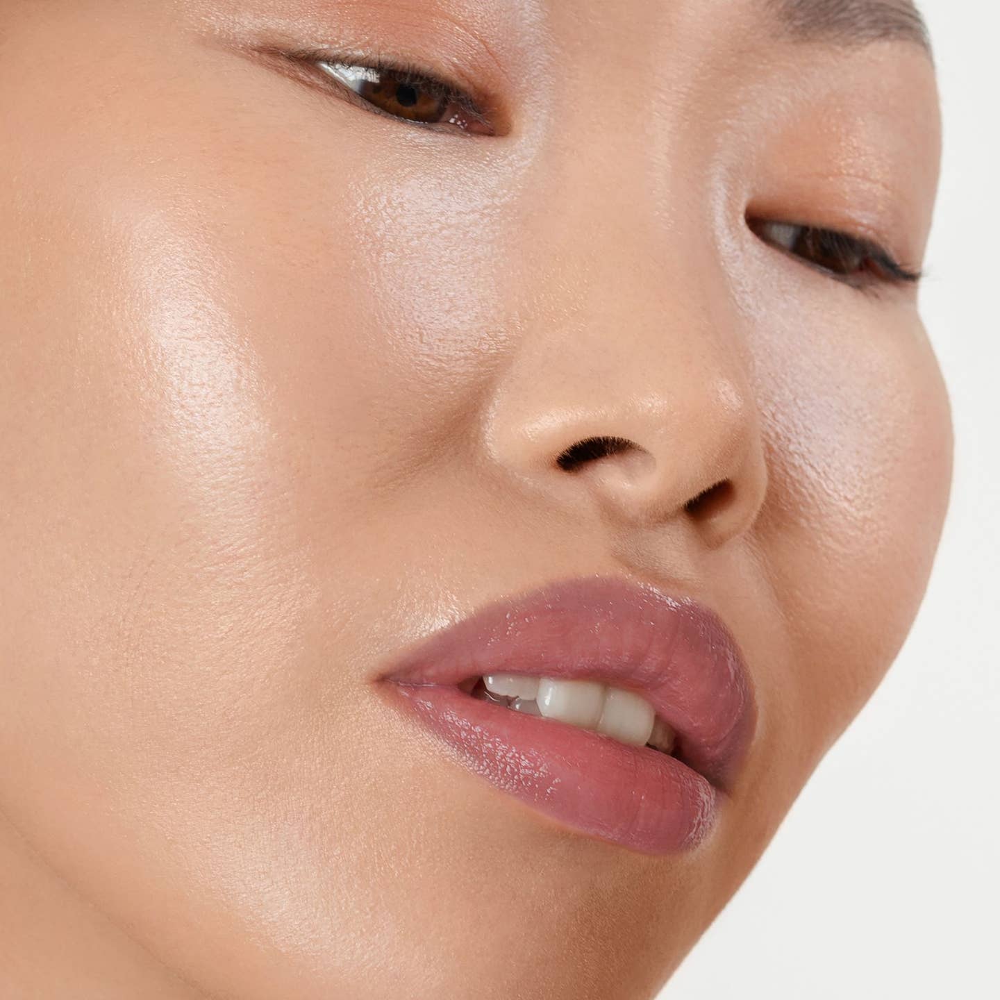 Lip Colour Serum - Regal