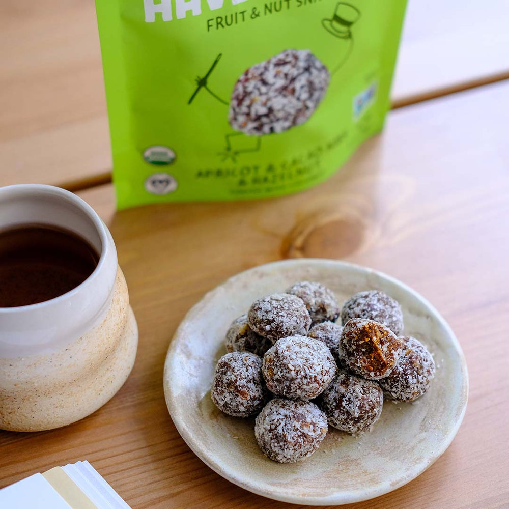 Organic Apricot Cacao Nibs & Hazelnut Balls - No Added Sugar
